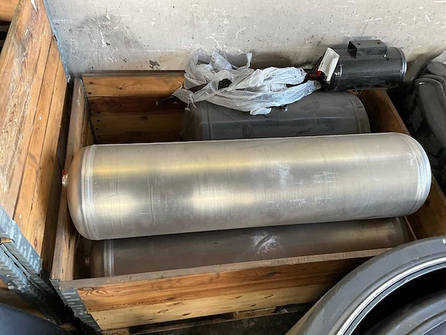 Groot lot trailer vrachtwagen trucksmateriaal - afbeelding 3 van  7