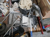 Groot lot van diverse werkmaterialen en gereedschap - afbeelding 2 van  19