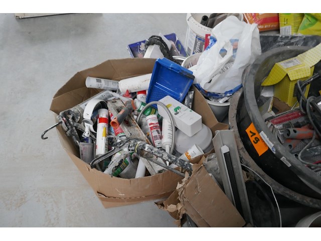 Groot lot van diverse werkmaterialen en gereedschap - afbeelding 5 van  19