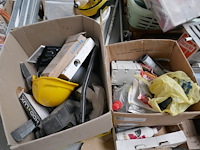 Groot lot van diverse werkmaterialen en gereedschap - afbeelding 13 van  19