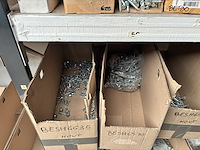 Groot lot veiligheid & schroeven - afbeelding 5 van  7
