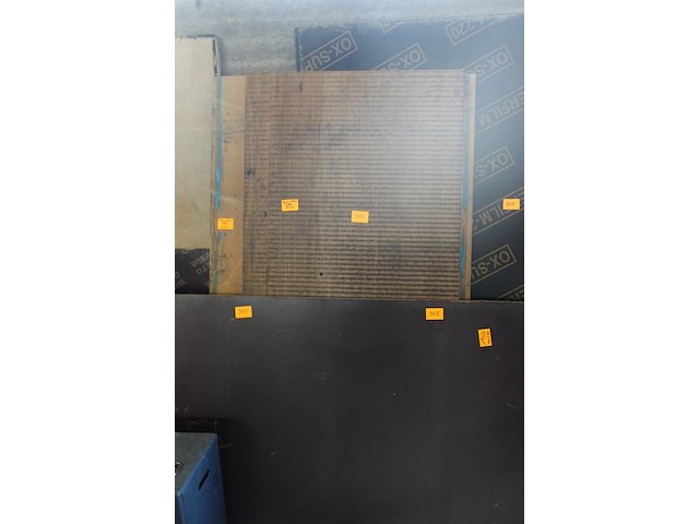 Groot lot verschillende houten platen (ongeveer 30stuks) - afbeelding 17 van  18