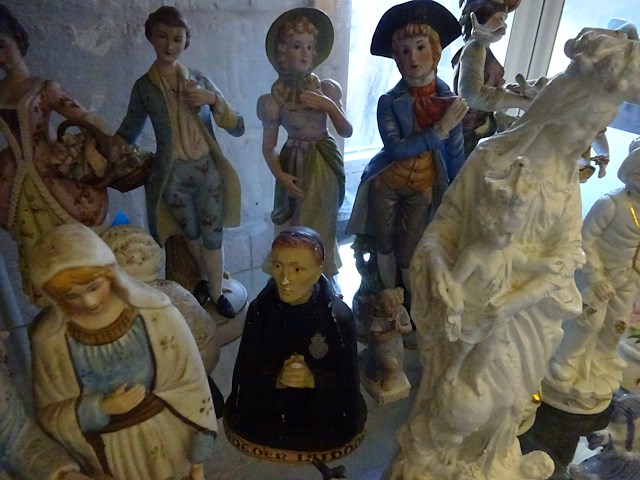 Groot lot viverse bisquits( +20) - afbeelding 4 van  5