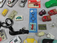 Groot lot volgens foto's - afbeelding 3 van  6