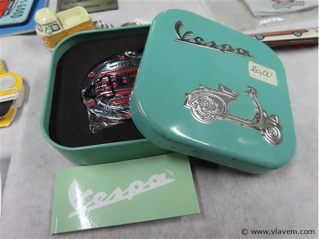 Groot lot volgens foto's - afbeelding 5 van  6