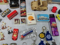 Groot lot volgens foto's - afbeelding 4 van  8