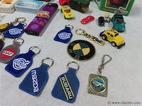 Groot lot volgens foto's - afbeelding 7 van  8