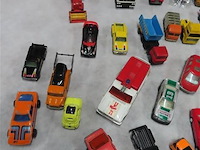 Groot lot volgens foto's - afbeelding 2 van  8