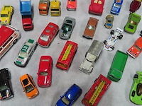 Groot lot volgens foto's - afbeelding 3 van  8