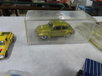 Groot lot volgens foto's - afbeelding 5 van  8