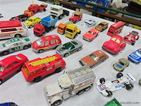 Groot lot volgens foto's - afbeelding 7 van  8