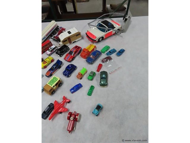 Groot lot volgens foto's - afbeelding 5 van  11