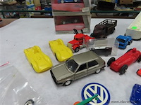 Groot lot volgens foto's - afbeelding 9 van  11