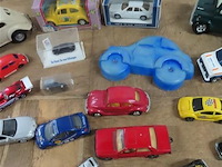 Groot lot volgens foto's - afbeelding 3 van  7