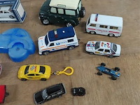 Groot lot volgens foto's - afbeelding 4 van  7