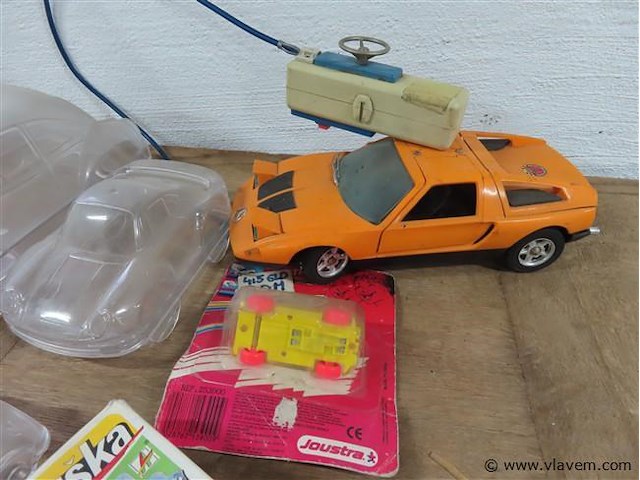 Groot lot volgens foto's - afbeelding 6 van  8