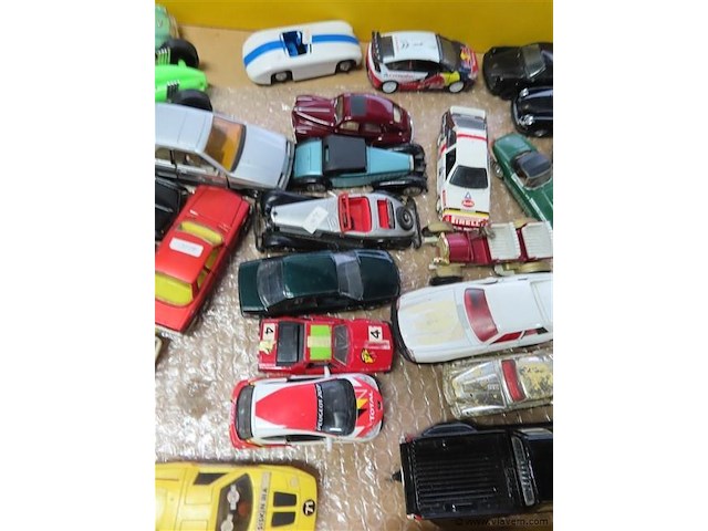 Groot lot volgens foto's - afbeelding 3 van  7