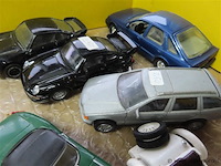 Groot lot volgens foto's - afbeelding 6 van  7