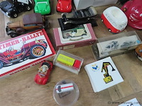 Groot lot volgens foto's - afbeelding 5 van  6