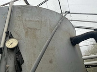 Groot opslagvat met pomp wilo. - afbeelding 8 van  9