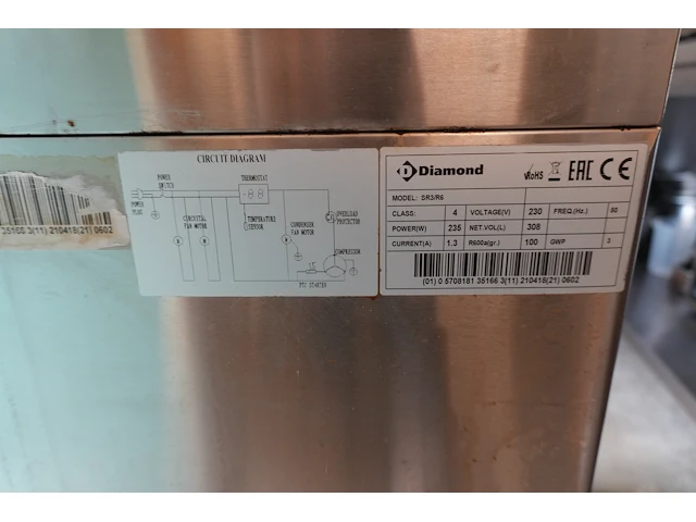 Grote 3-deurs koelkast met saladette en marmeren werkblad (diamond italia) - afbeelding 10 van  12