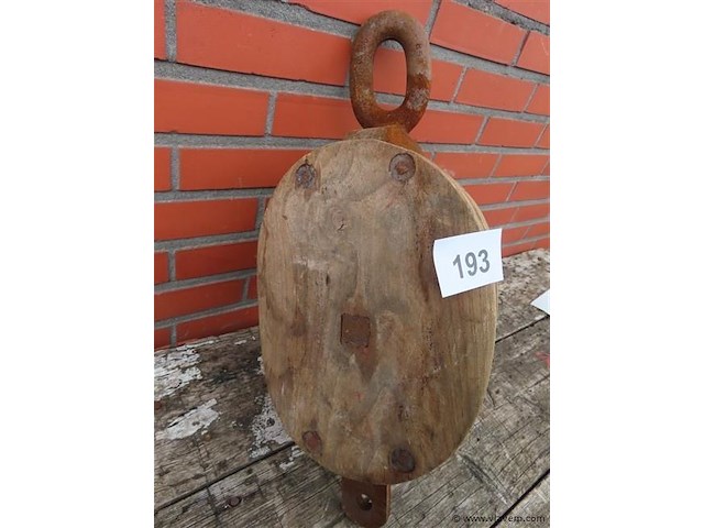 Grote antieke katrol - afbeelding 3 van  3