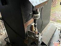 Grote bbq voor speenvarkens - afbeelding 2 van  2