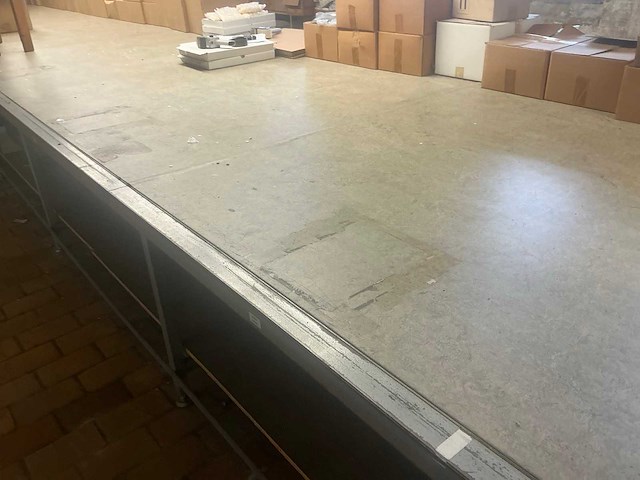 Grote blaas werktafel - afbeelding 6 van  8