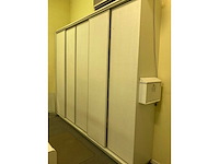 Grote bureaus, bureaustoel, printer en kasten - afbeelding 12 van  30