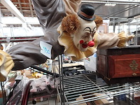 Grote clown getekend - afbeelding 1 van  2