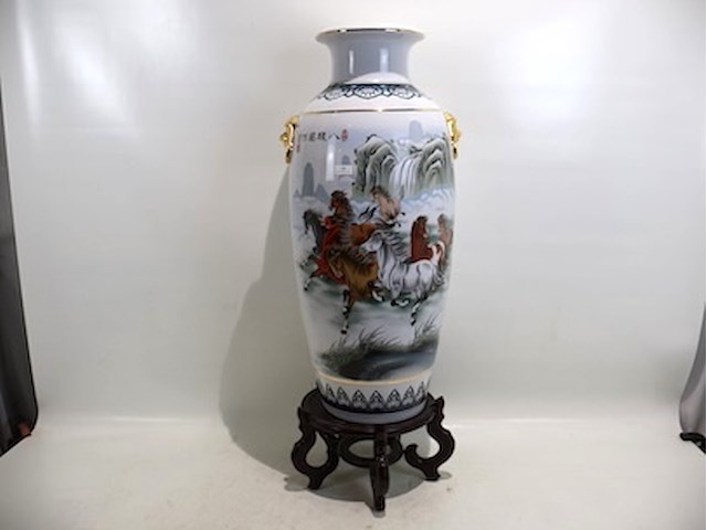 Grote decoratieve vaas - afbeelding 1 van  7