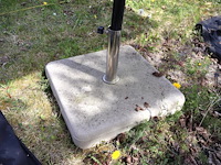 Grote delirium parasol op voet - afbeelding 4 van  6