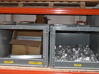 Grote diverse partij bevestigingsmaterialen wo. montagebeugels voor zonnepanelen - afbeelding 4 van  9