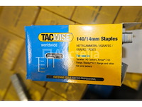 Grote hoeveelheid gereedschapsnieten - afbeelding 2 van  4