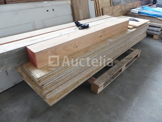Grote hoeveelheid hout en panelen - afbeelding 7 van  13