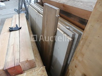 Grote hoeveelheid hout en panelen - afbeelding 9 van  13
