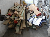 Grote hoeveelheid hout en panelen - afbeelding 13 van  13
