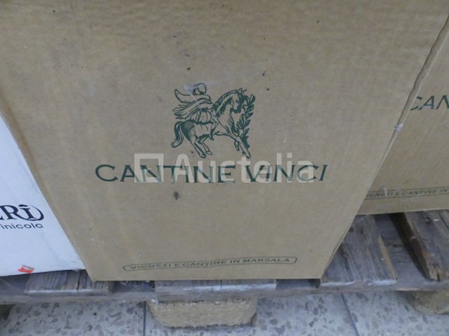 Grote hoeveelheid wijn - afbeelding 13 van  20