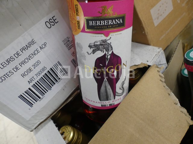 Grote hoeveelheid wijn - afbeelding 15 van  20