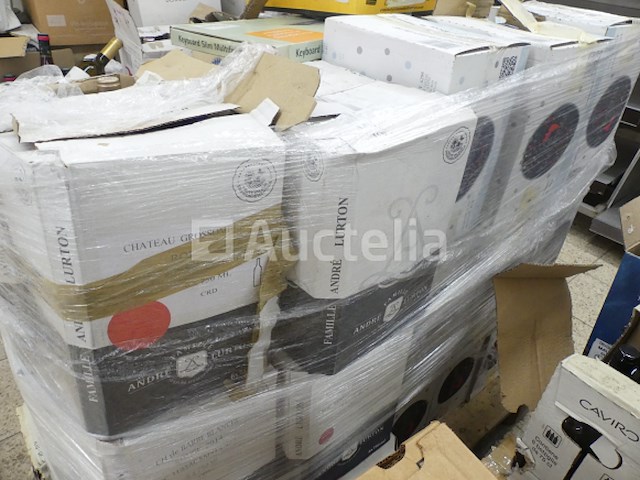 Grote hoeveelheid wijn - afbeelding 3 van  10