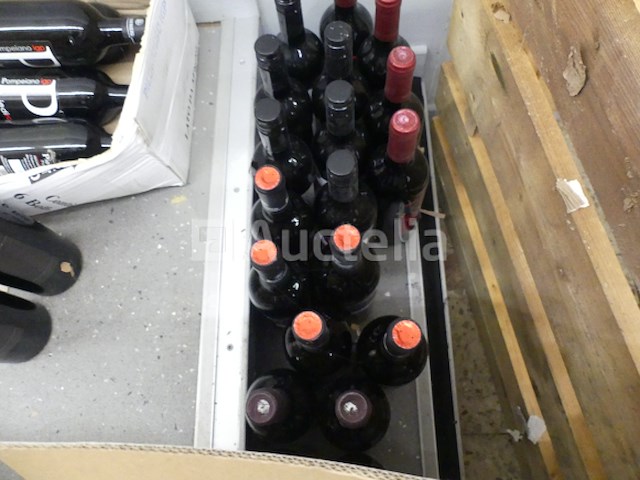 Grote hoeveelheid wijnen - afbeelding 15 van  17