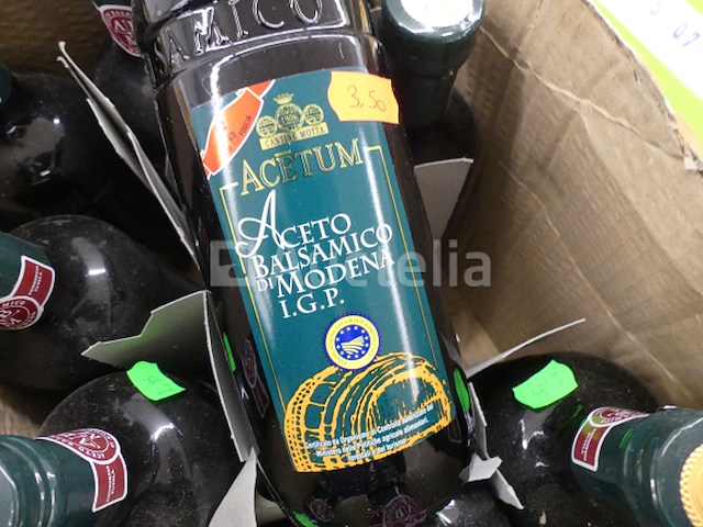 Grote hoeveelheid wijnen - afbeelding 16 van  17