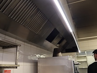 Grote inox dampkap - afbeelding 3 van  6