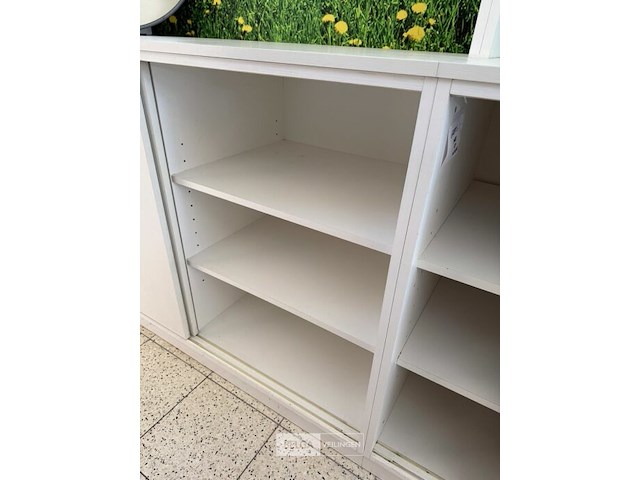 Grote kast met schuifdeuren - afbeelding 4 van  5