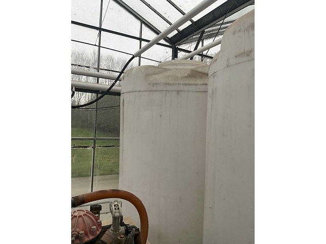 Grote kunststoffen vaten (2x) - afbeelding 7 van  7