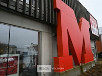 Grote letter m van miele - afbeelding 2 van  2