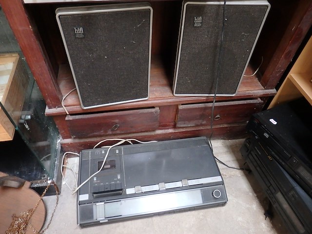 Grote lot hi-fi: teppaz, grundig, lampen... - afbeelding 2 van  3