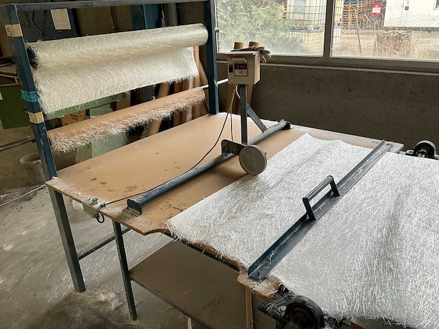 Grote meet/snijtafel - afbeelding 1 van  10