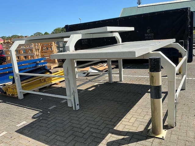 Grote metalen constructies (2x) - afbeelding 4 van  8