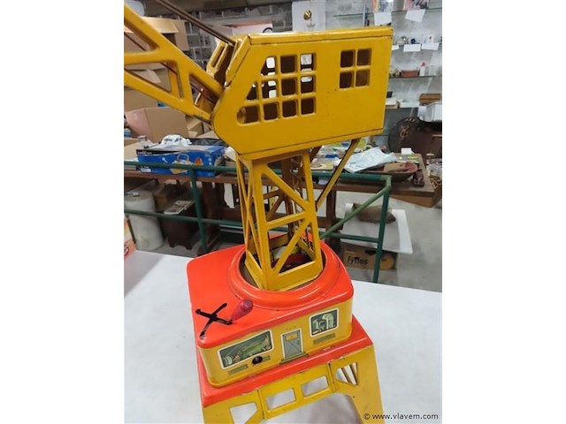 Grote metalen kraan - afbeelding 2 van  3